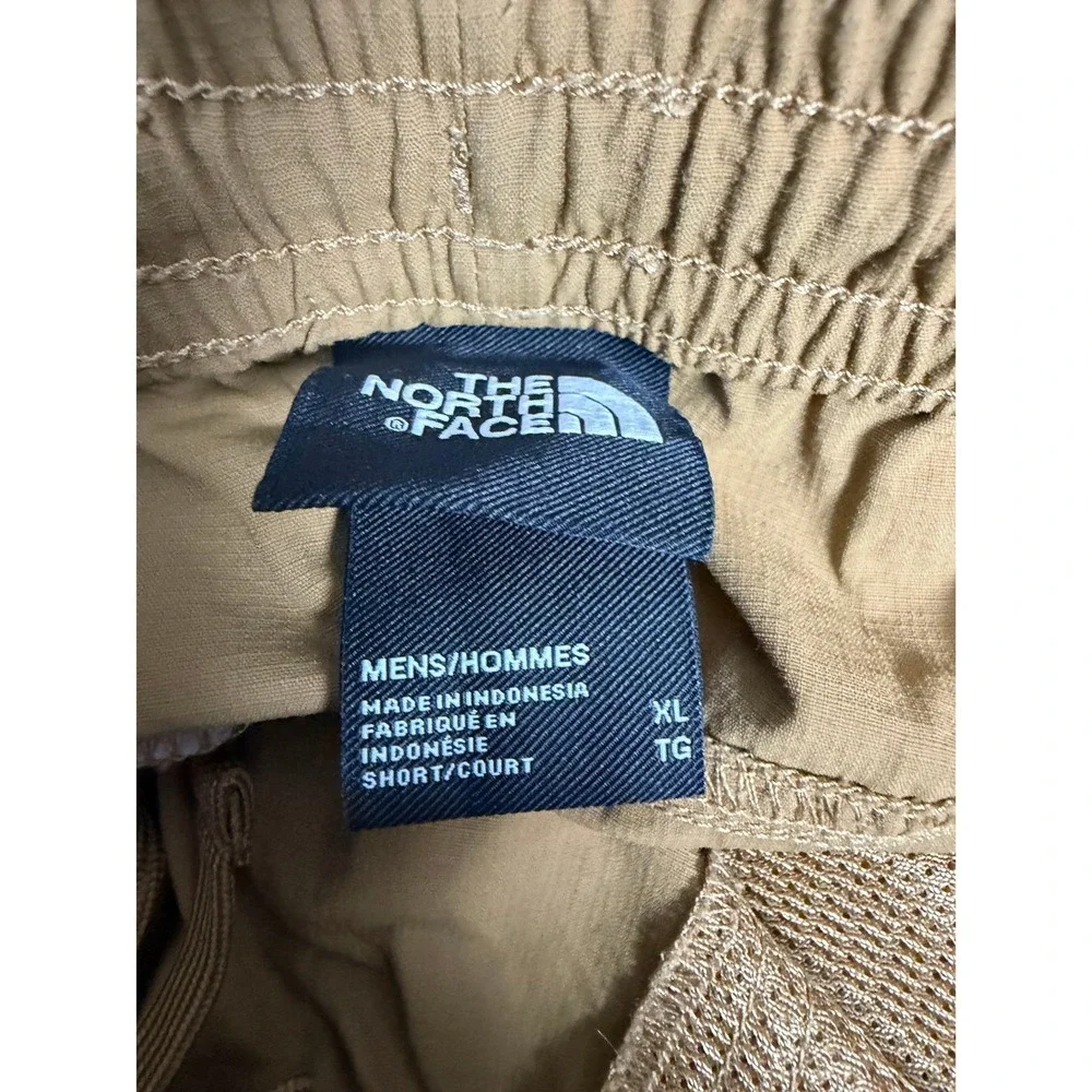 The North Face Mens XL Class V Khaki Tan Nylon Mesh Lined Pull On Shorts